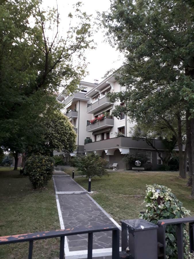 Lovely Corner: Perfect To Visit Treviso/Venezia Bagian luar foto